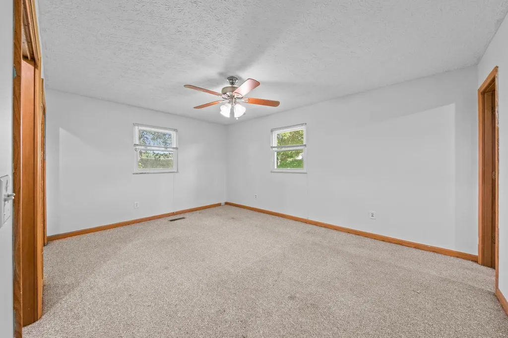 92 Pearl Lane Louisa KY 41230