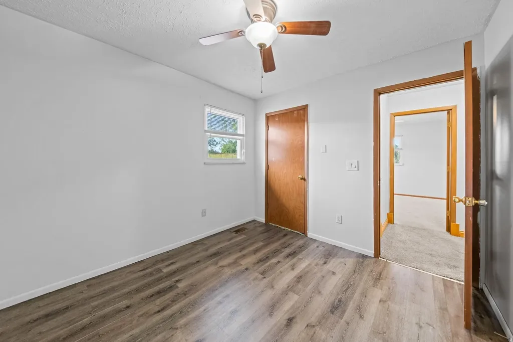 92 Pearl Lane Louisa KY 41230