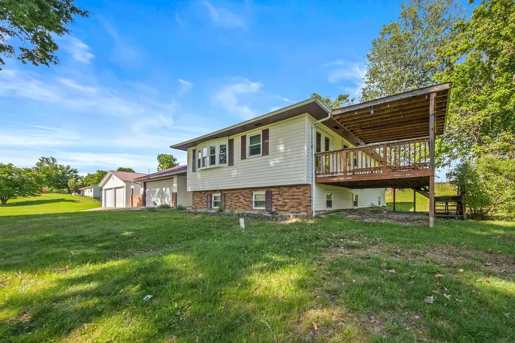 92 Pearl Lane Louisa KY 41230
