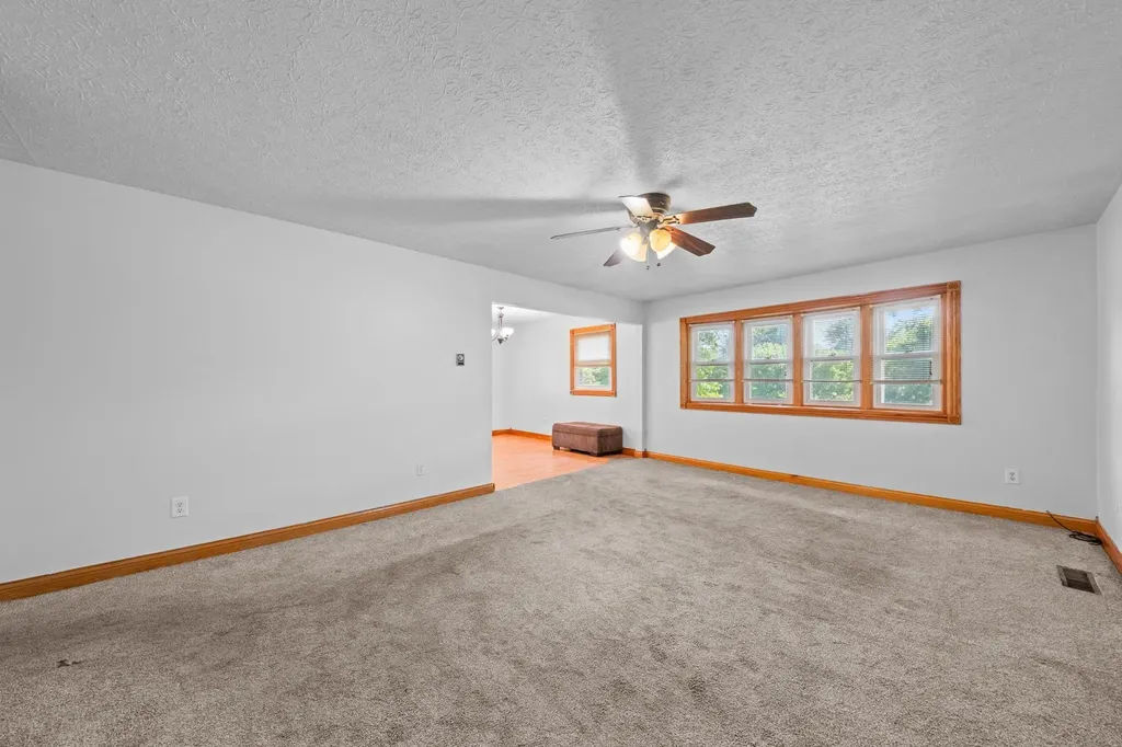 92 Pearl Lane Louisa KY 41230