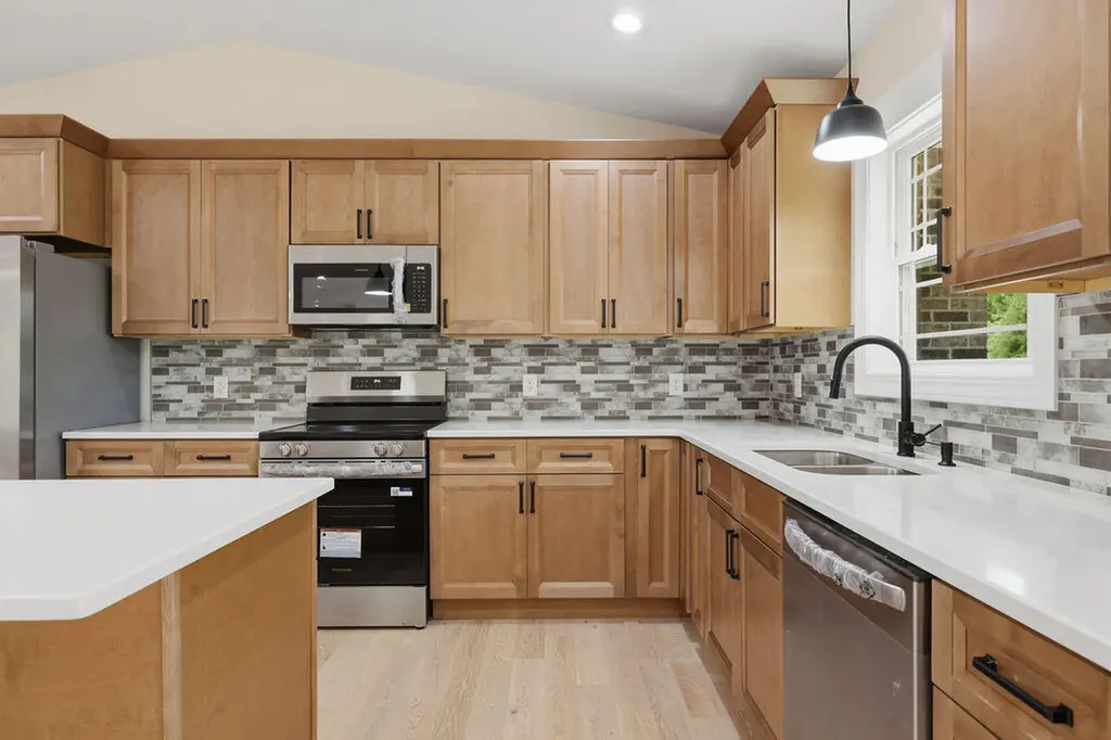 8 Logan Trail Murray KY 42071