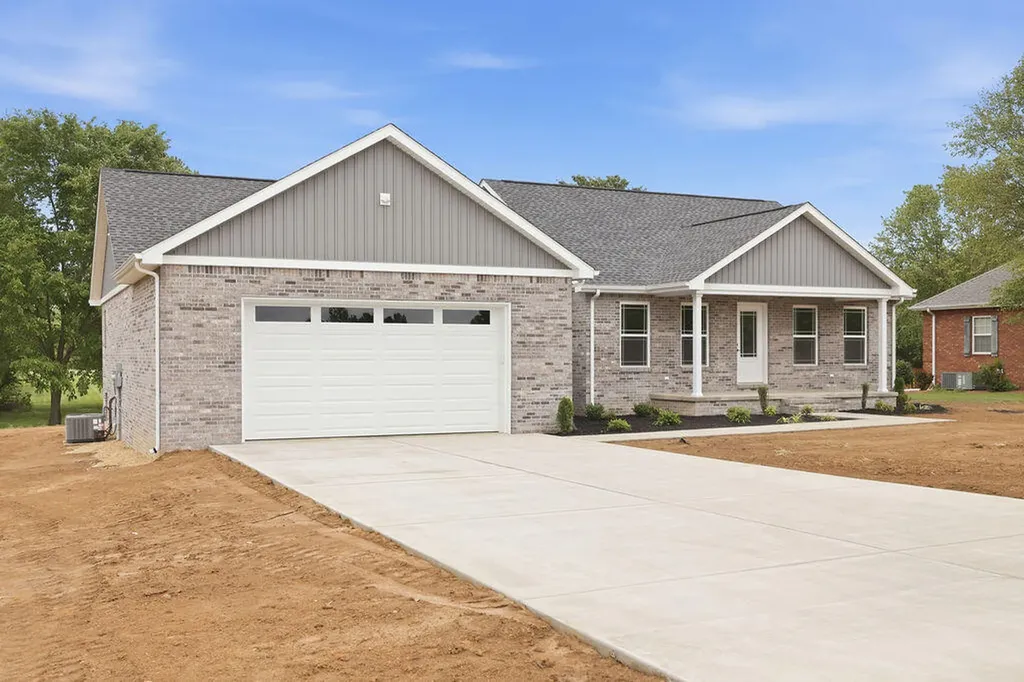 8 Logan Trail Murray KY 42071