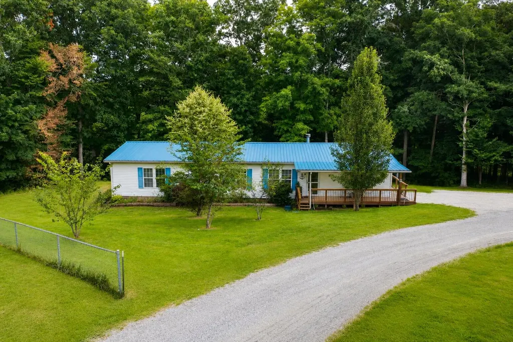 149 Blossom Lane Nancy KY 42544