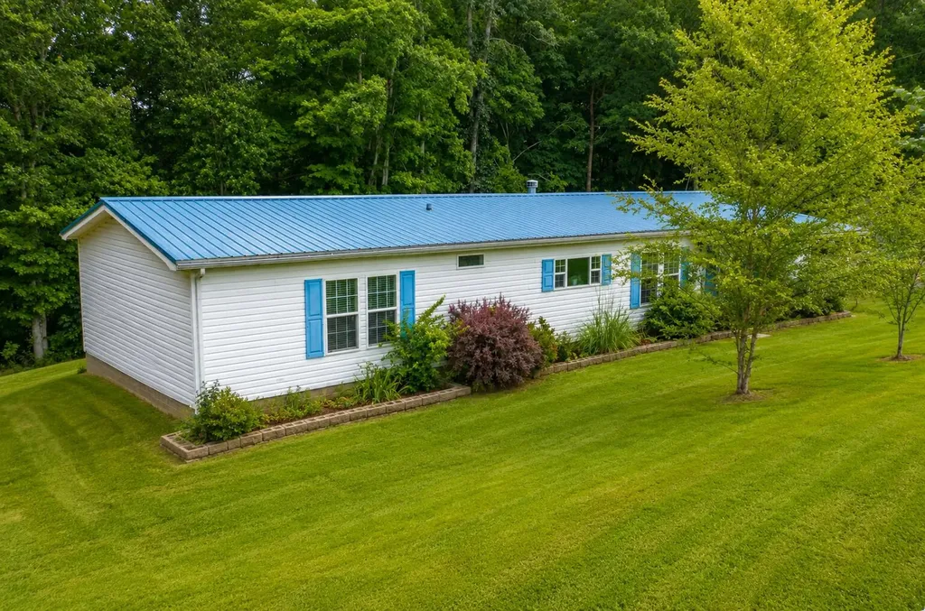 149 Blossom Lane Nancy KY 42544