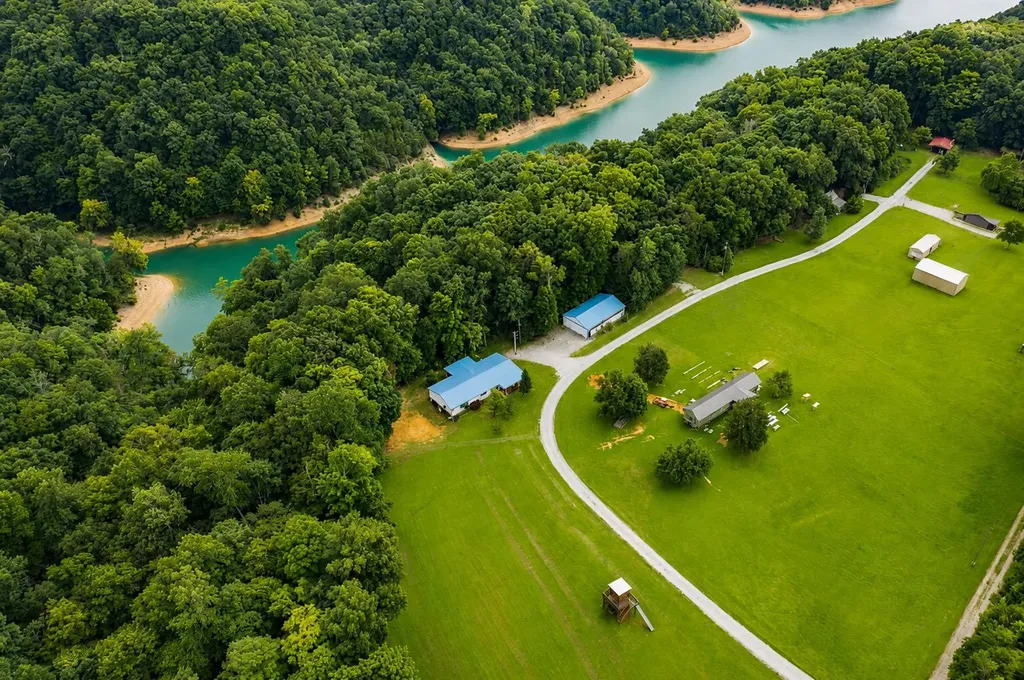 149 Blossom Lane Nancy KY 42544