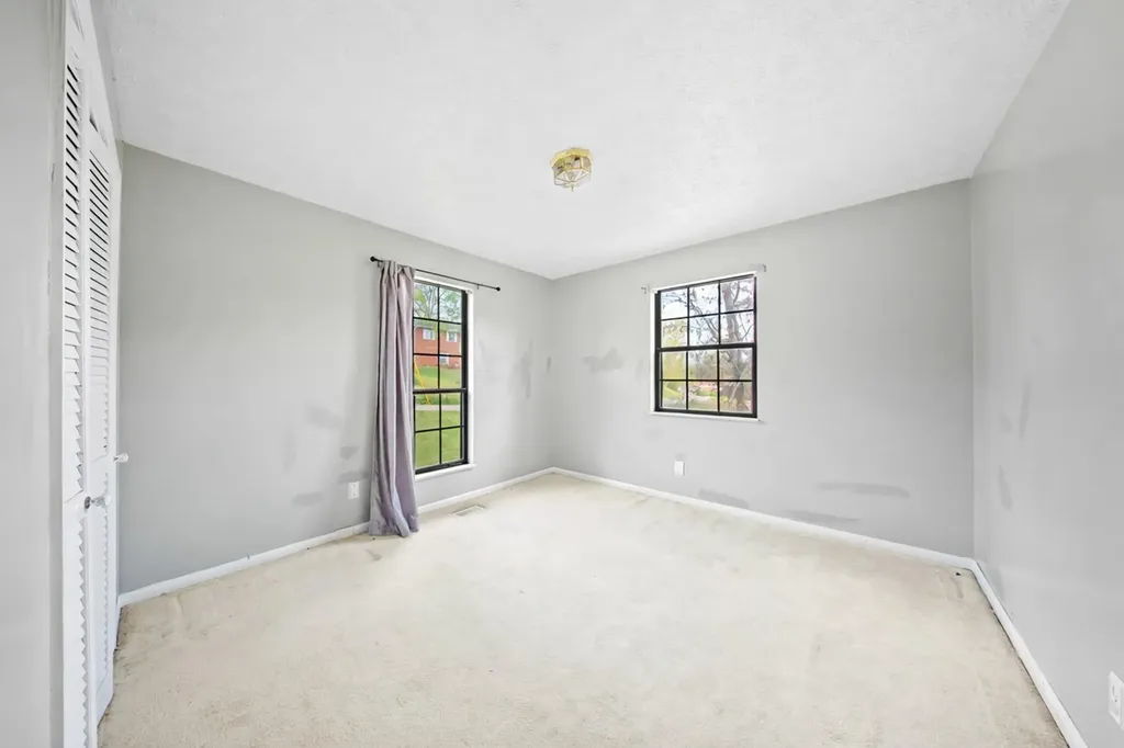 76 Verna Drive Russell KY 41169