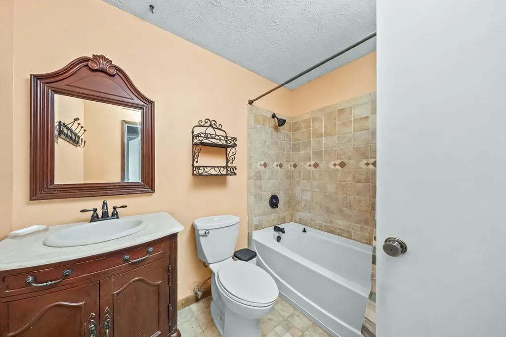 76 Verna Drive Russell KY 41169