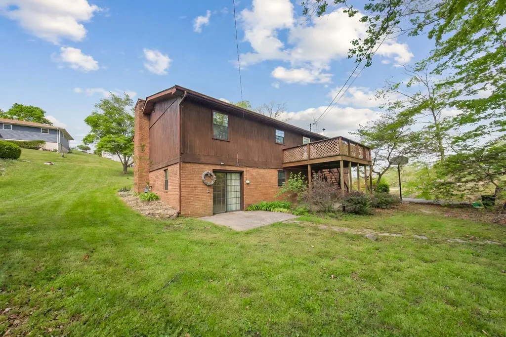76 Verna Drive Russell KY 41169