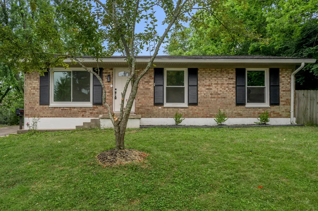 2434 Seine Road Lexington KY 40504
