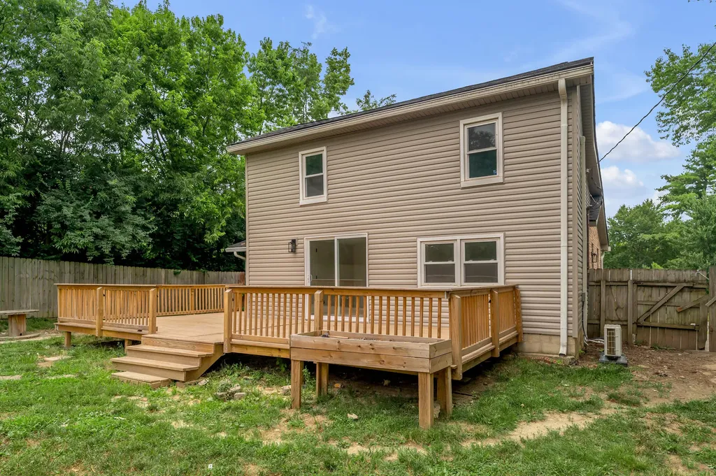 2434 Seine Road Lexington KY 40504