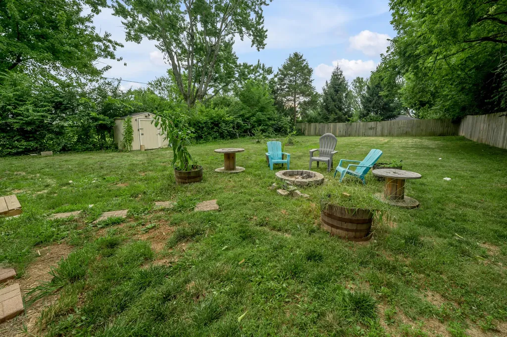2434 Seine Road Lexington KY 40504