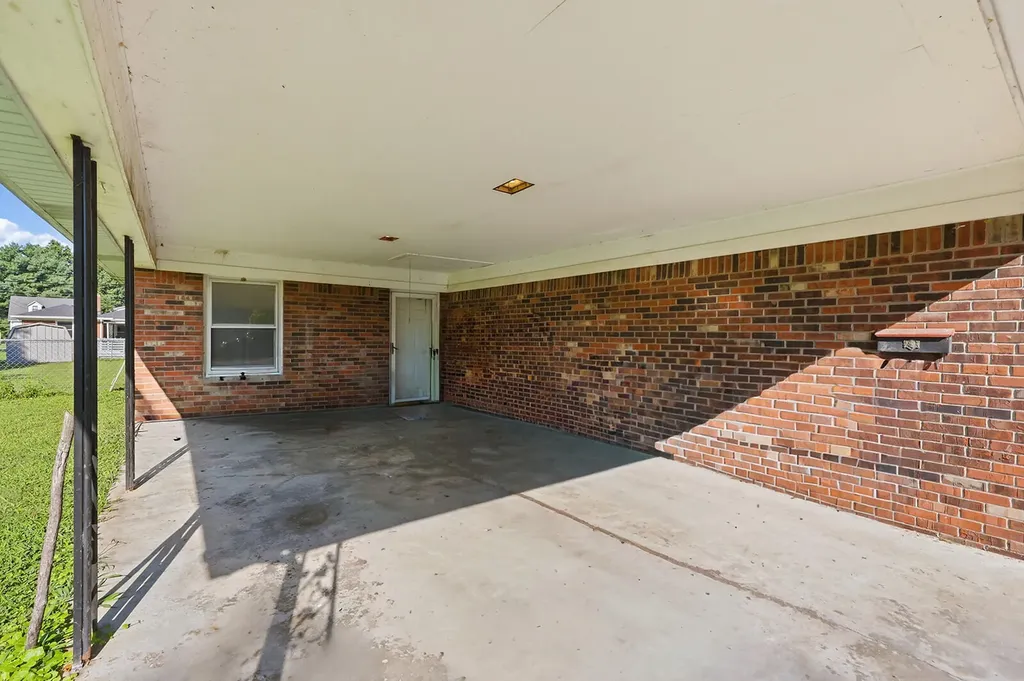 101 Saffell Street Lawrenceburg KY 40342