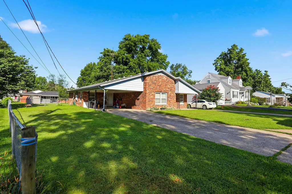 101 Saffell Street Lawrenceburg KY 40342