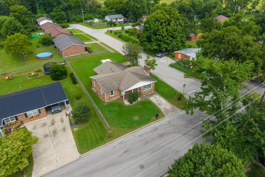 147 Mary Street Berea KY 40403