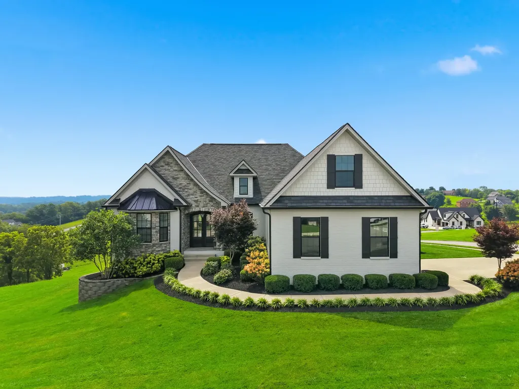 300 Prestwick Circle Richmond KY 40475