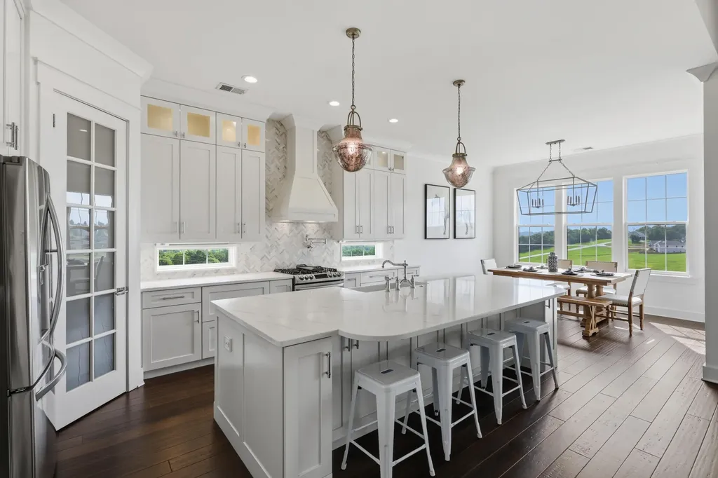 300 Prestwick Circle Richmond KY 40475