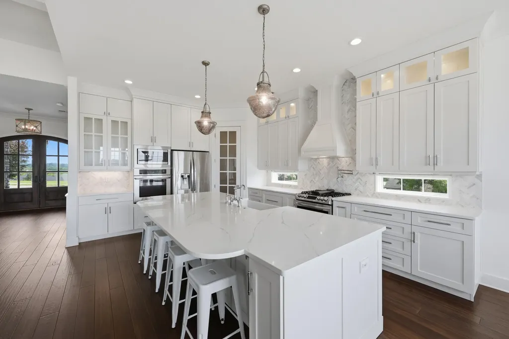 300 Prestwick Circle Richmond KY 40475