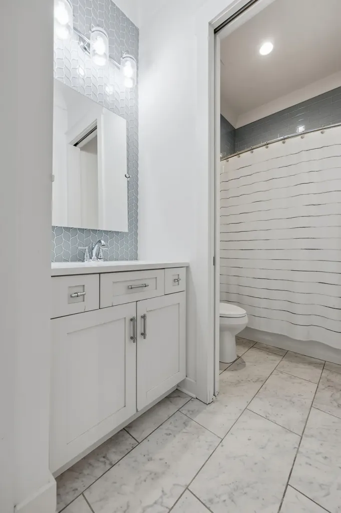 300 Prestwick Circle Richmond KY 40475