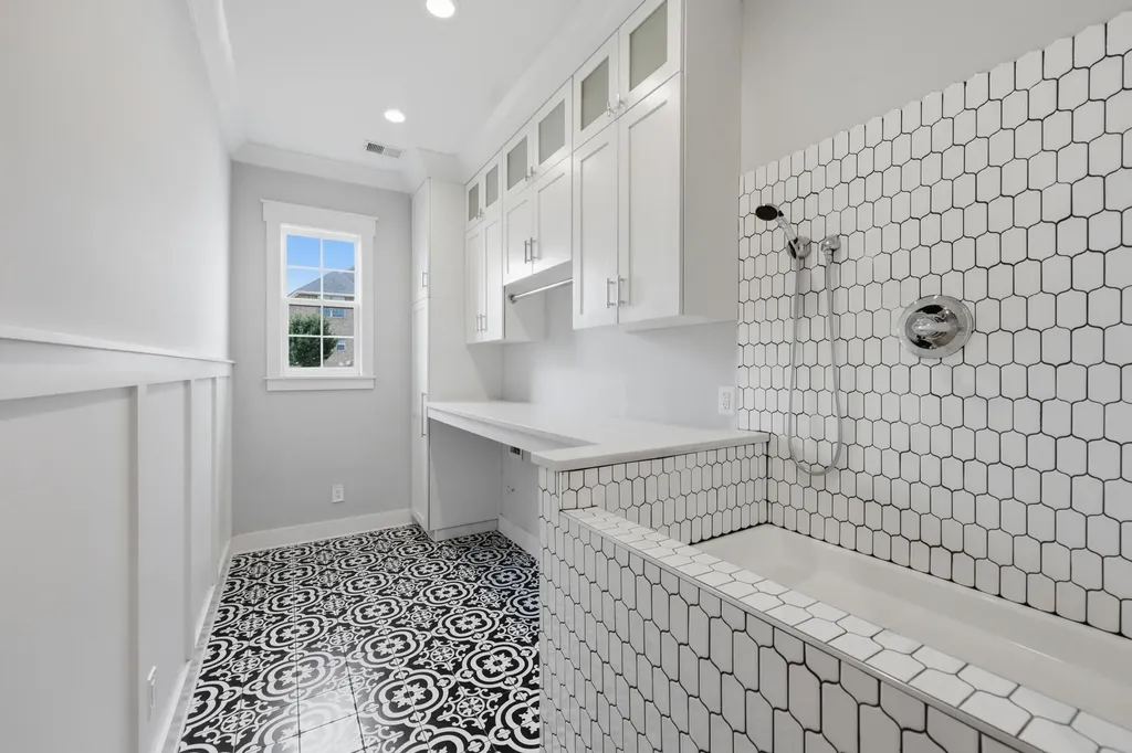 300 Prestwick Circle Richmond KY 40475