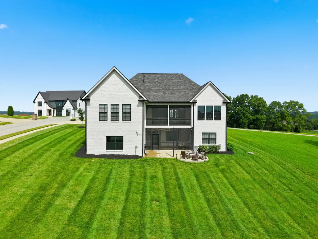 300 Prestwick Circle Richmond KY 40475