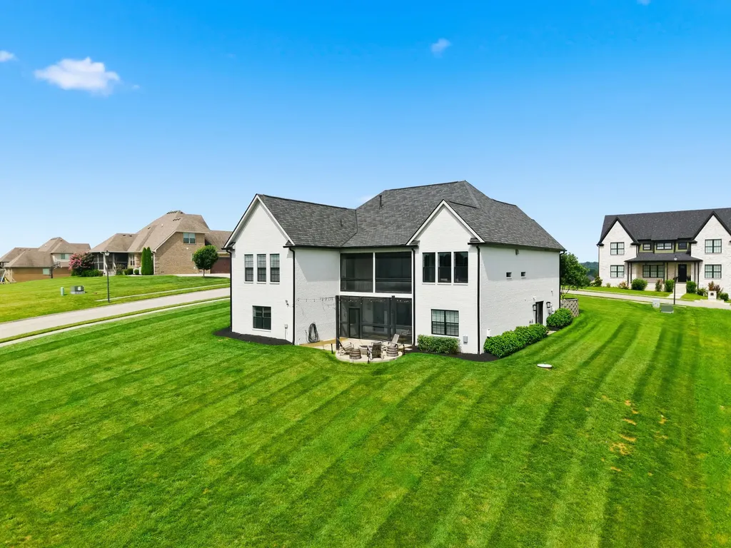 300 Prestwick Circle Richmond KY 40475