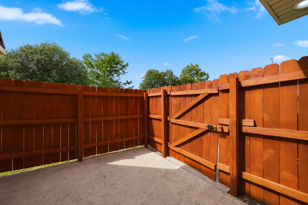 2900 Affirmed Court Lexington KY 40509