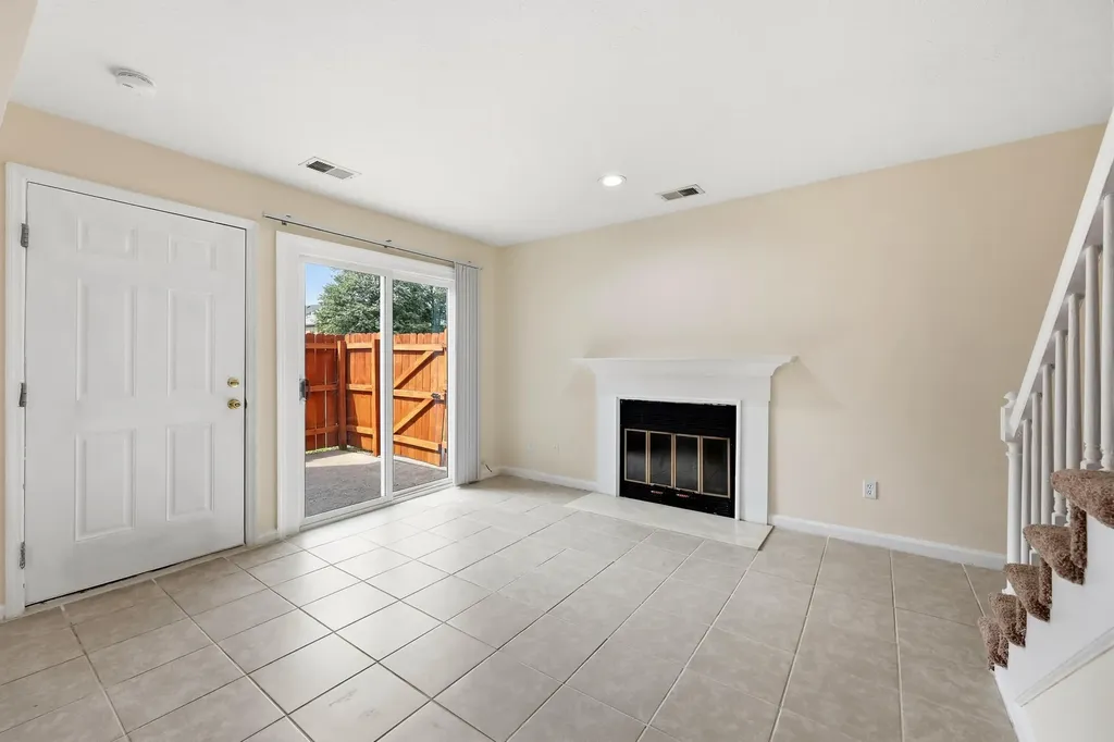 2900 Affirmed Court Lexington KY 40509