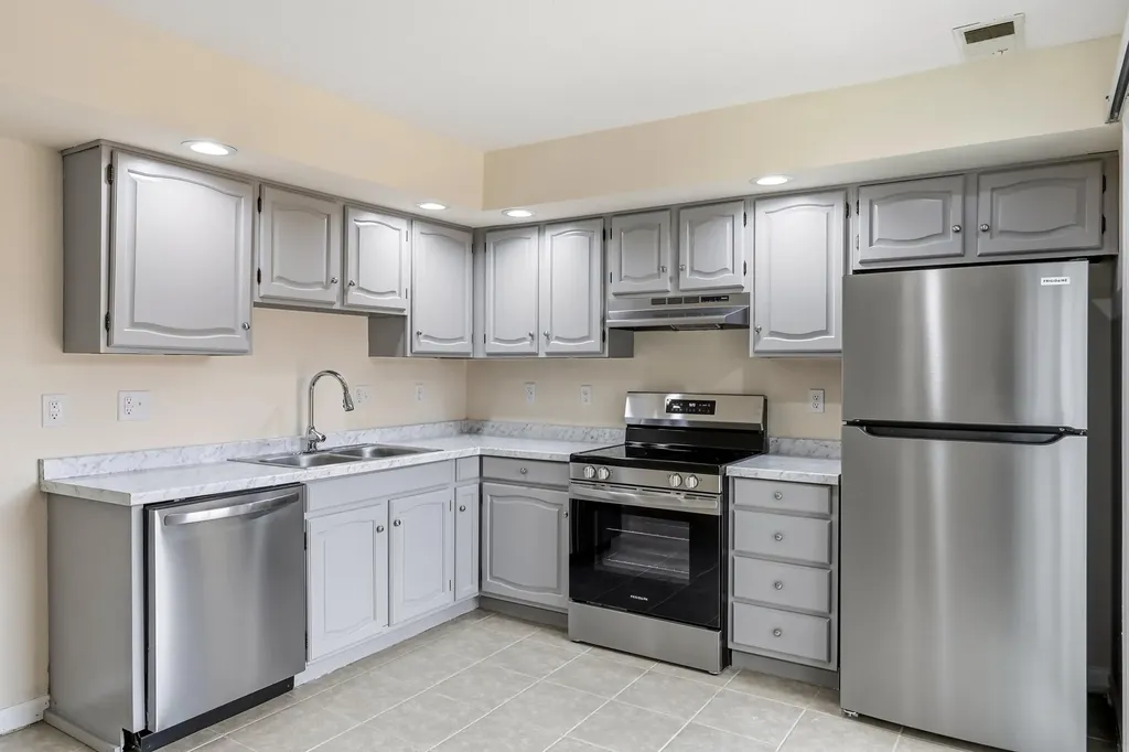 2900 Affirmed Court Lexington KY 40509