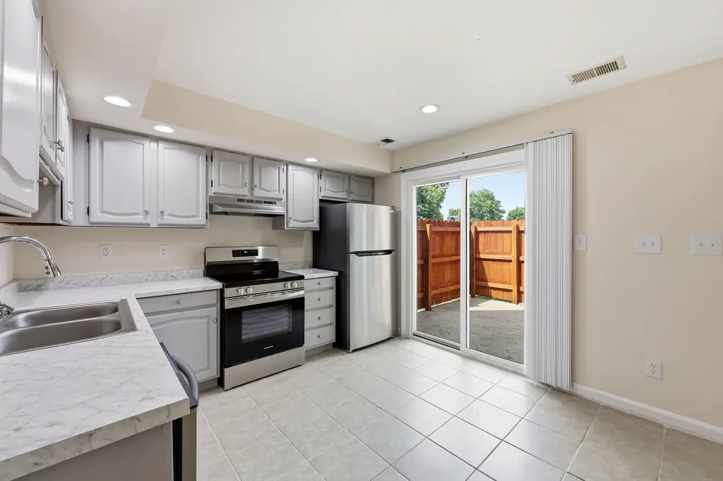 2900 Affirmed Court Lexington KY 40509