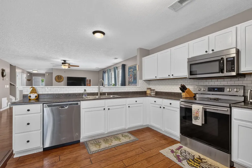 2325 Lonan Court Lexington KY 40511