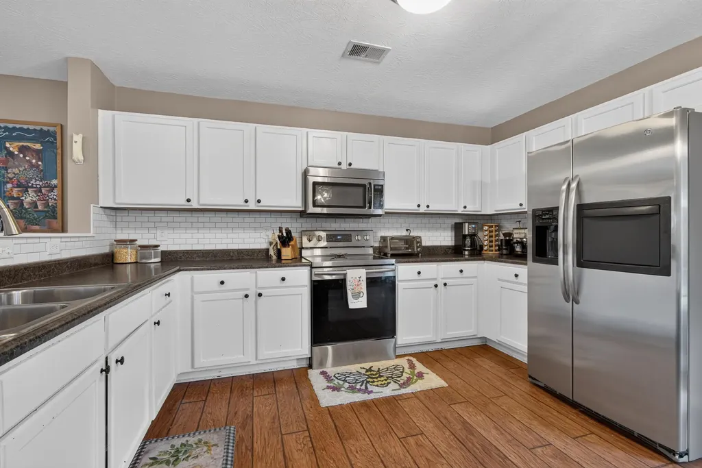 2325 Lonan Court Lexington KY 40511