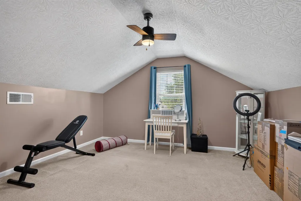 2325 Lonan Court Lexington KY 40511