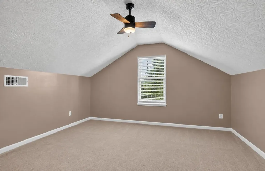 2325 Lonan Court Lexington KY 40511