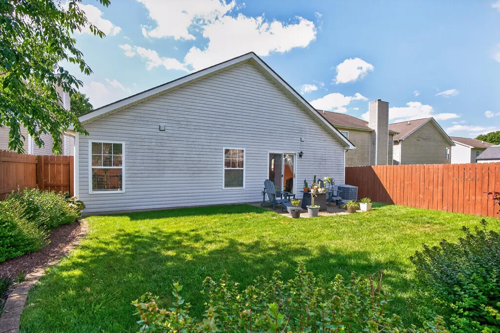 2325 Lonan Court Lexington KY 40511