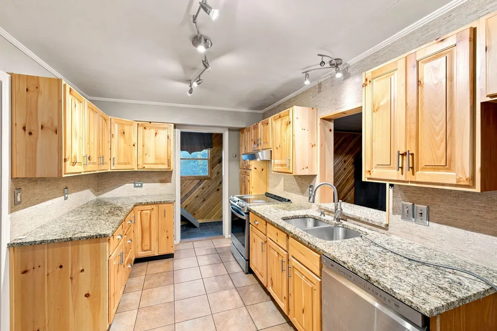 105 Mildred Court Richmond KY 40475