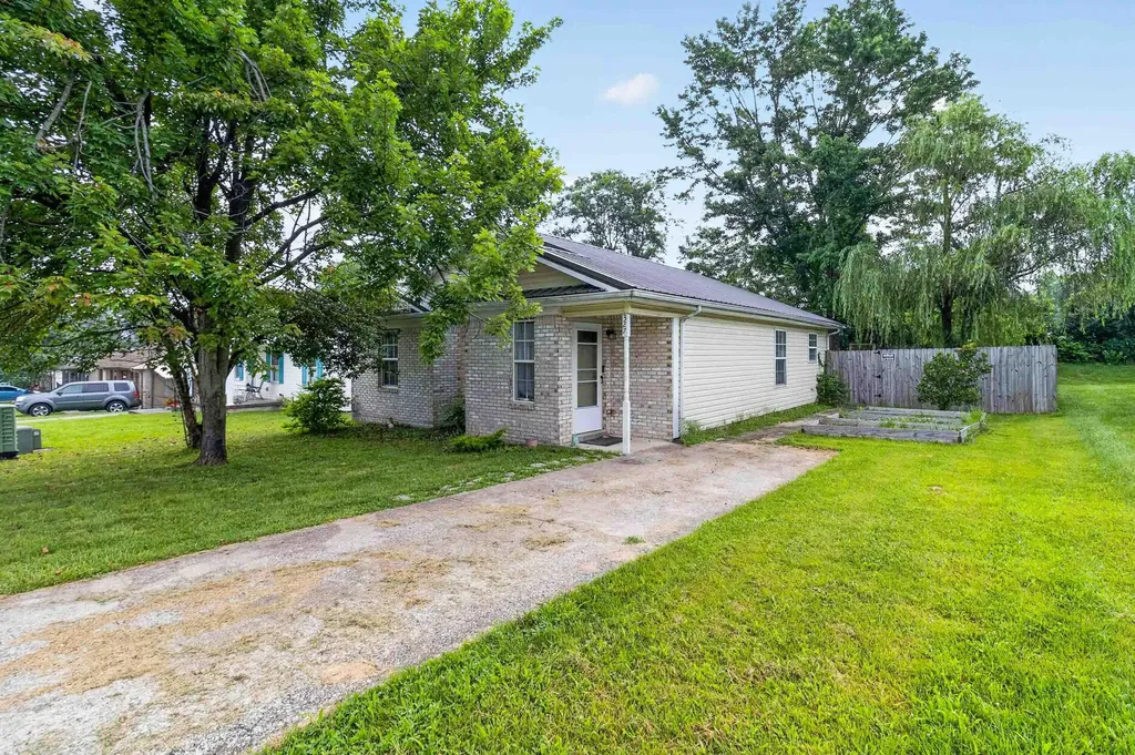 327 Irvine View Street Richmond KY 40475