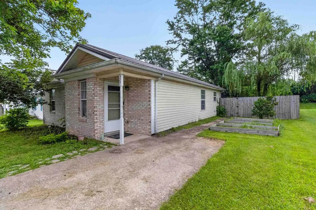 327 Irvine View Street Richmond KY 40475