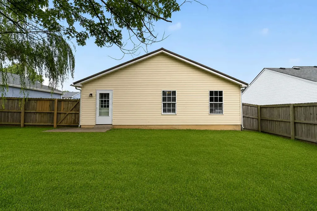 327 Irvine View Street Richmond KY 40475