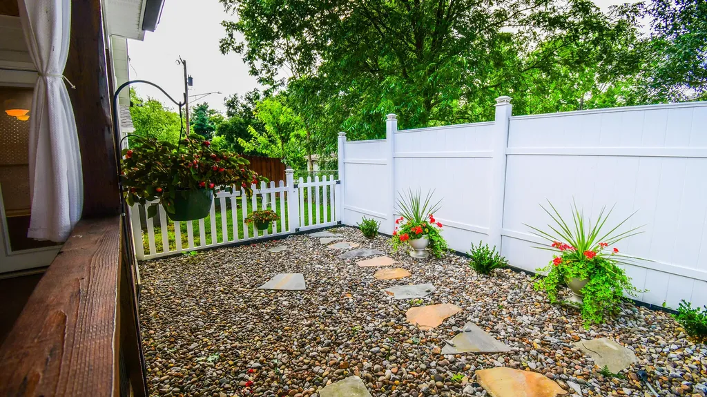 1009 Silver Leaf Drive Lawrenceburg KY 40342