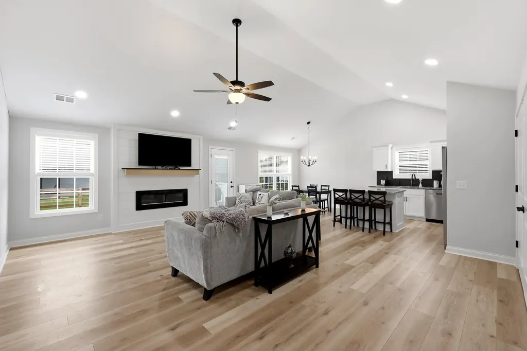 309 Mohegan Trail Richmond KY 40475