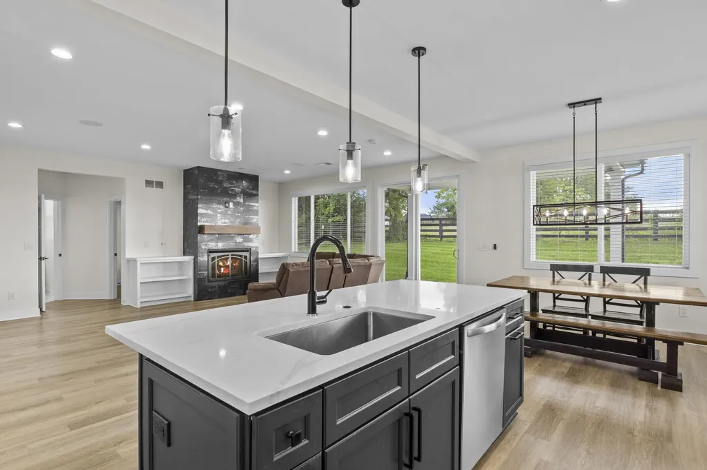 804 Shelburne Way Nicholasville KY 40356