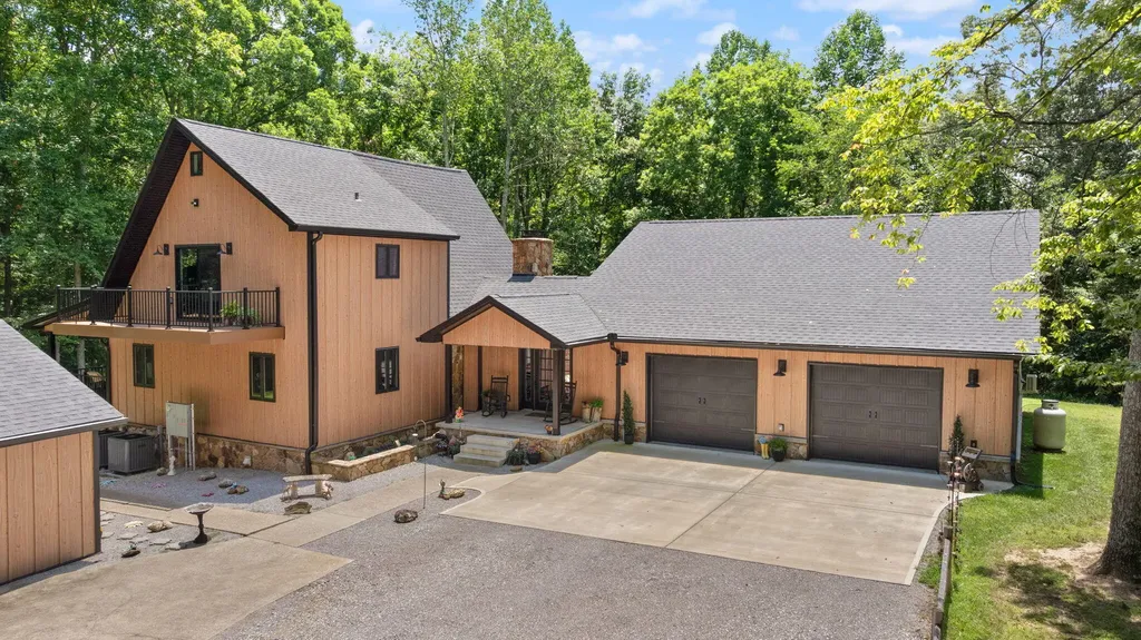 2295 E Highway 635 Science Hill KY 42553