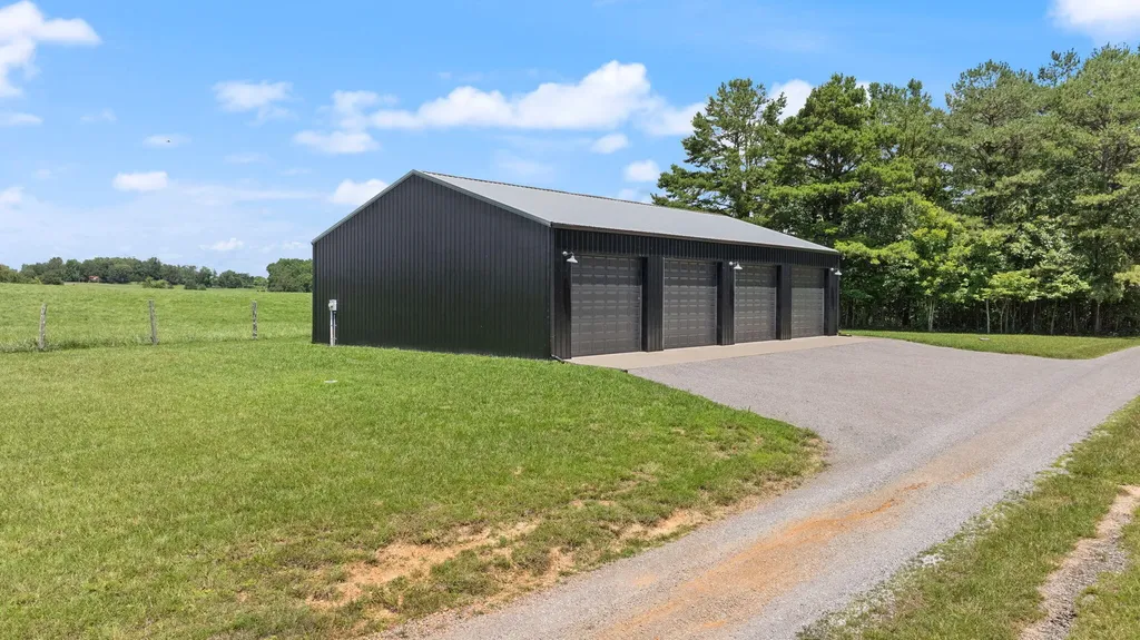 2295 E Highway 635 Science Hill KY 42553