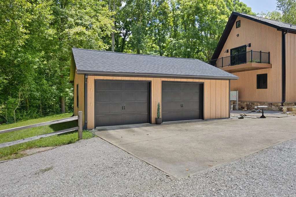 2295 E Highway 635 Science Hill KY 42553