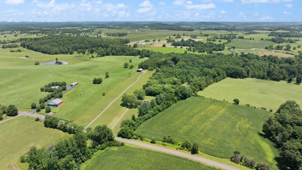 2295 E Highway 635 Science Hill KY 42553