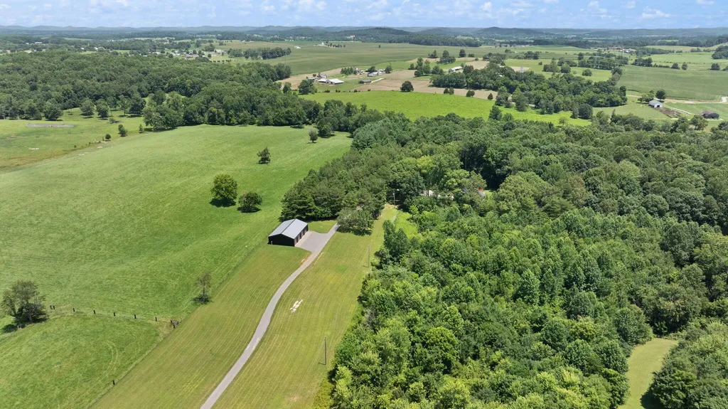 2295 E Highway 635 Science Hill KY 42553