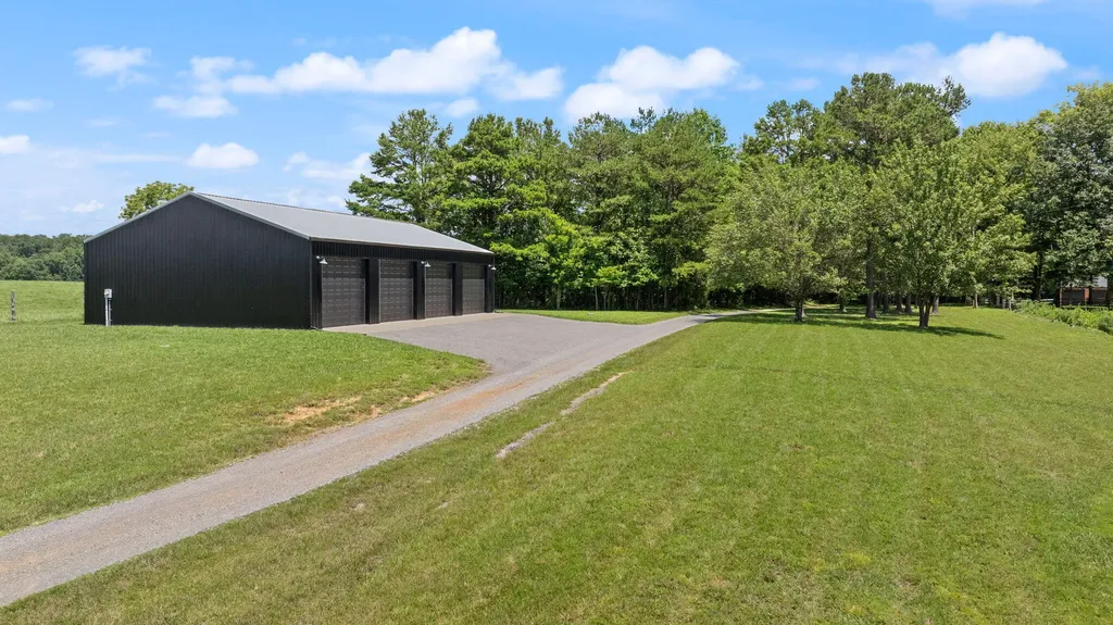 2295 E Highway 635 Science Hill KY 42553