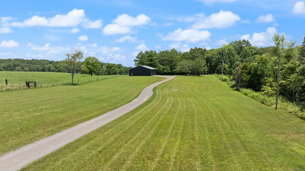 2295 E Highway 635 Science Hill KY 42553
