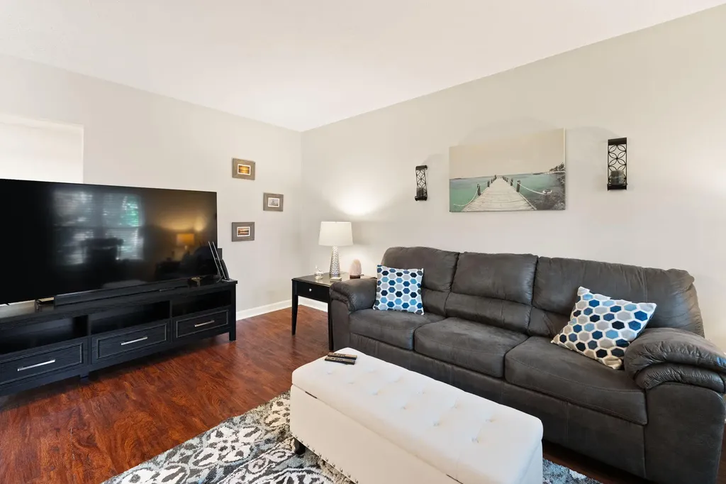 421 Redding Road Lexington KY 40517