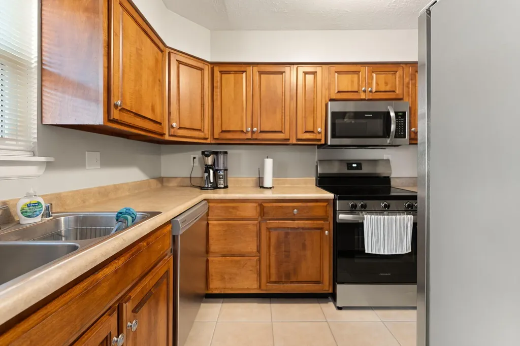 421 Redding Road Lexington KY 40517